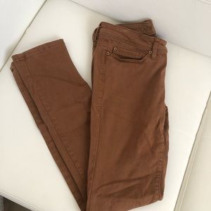 brown pants
